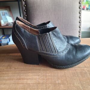 Born Bølo Women’s Black Leather Bootie Block Heel Ankle‎ Boots, Size 9.5M